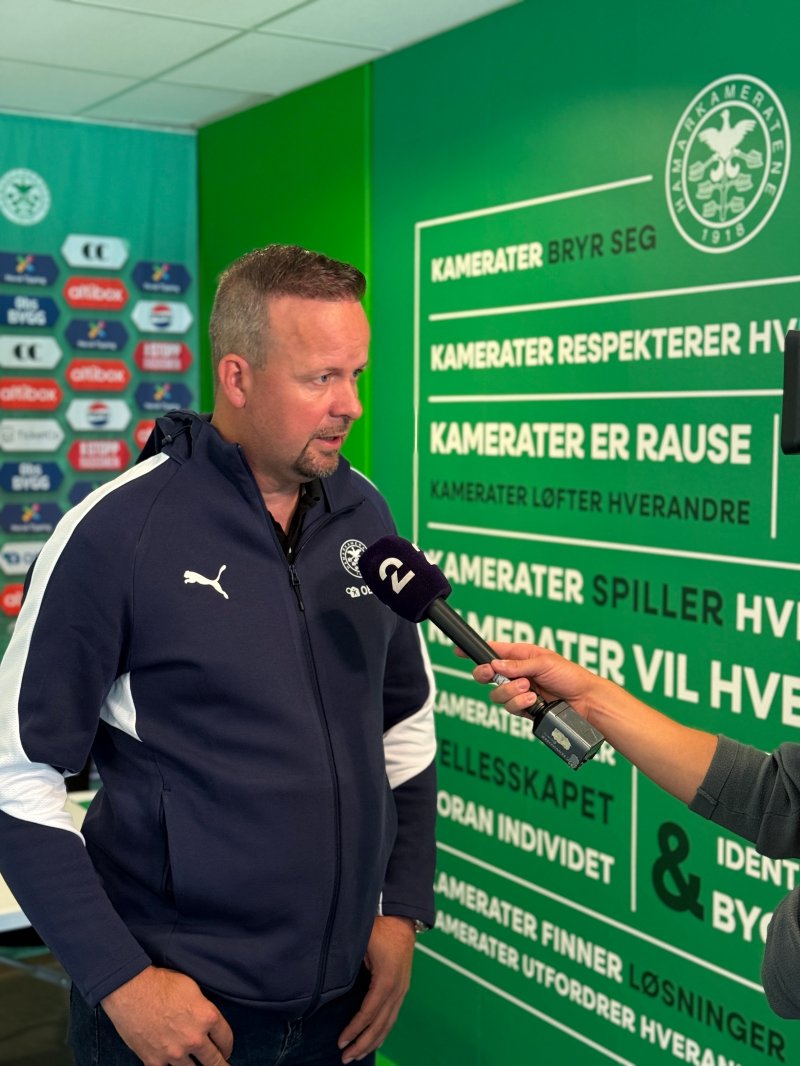 Thomas Myhre under dagens pressekonferanse