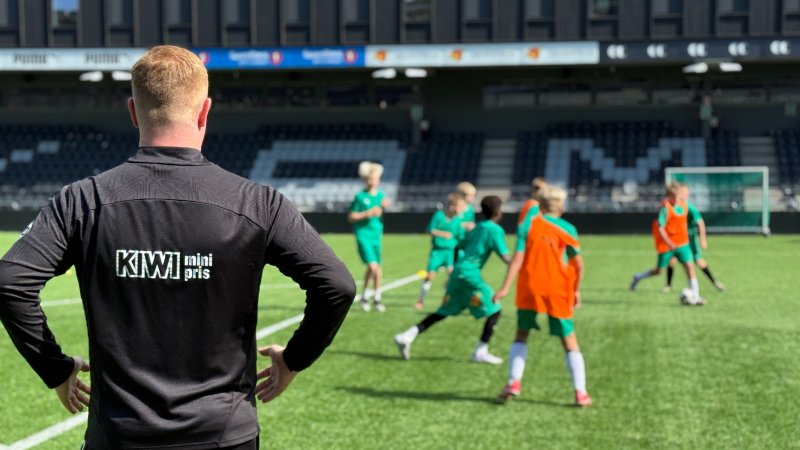 Kiwi bidrar til høy kvalitet og god oppfølging i hverdagen for unge og håpefulle fotballspillere.