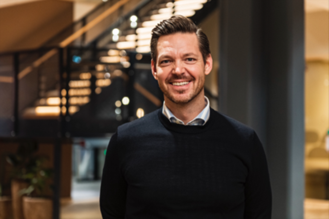 Martin større.png
